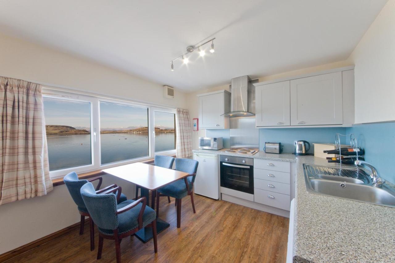 Esplanade Court Holiday Apartments 오반 외부 사진