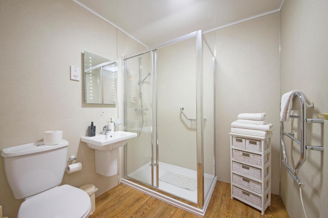 Esplanade Court Holiday Apartments 오반 외부 사진