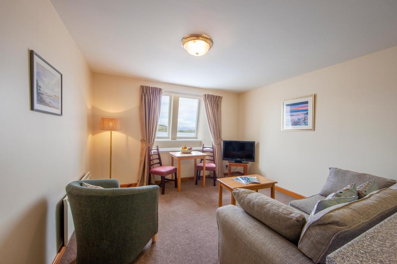 Esplanade Court Holiday Apartments 오반 외부 사진