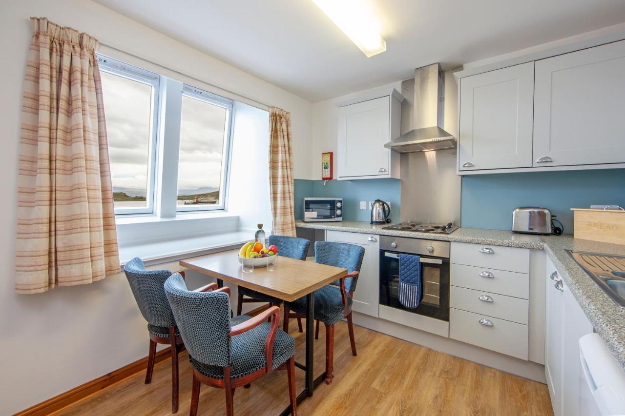 Esplanade Court Holiday Apartments 오반 외부 사진