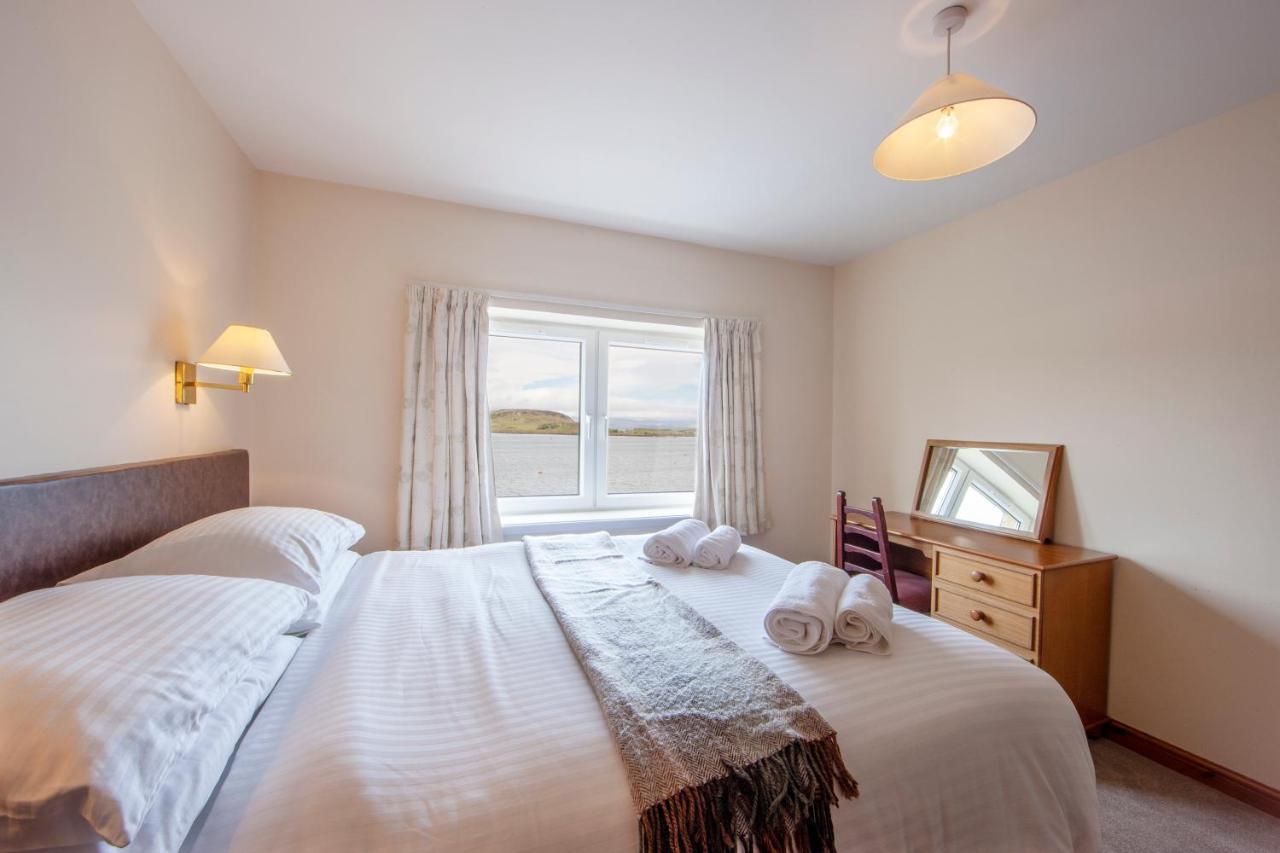 Esplanade Court Holiday Apartments 오반 외부 사진