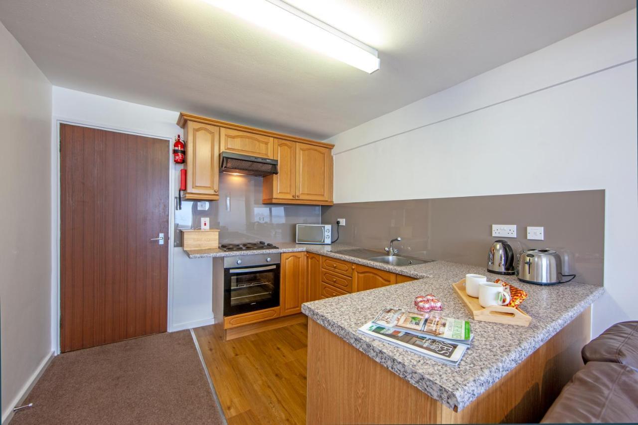 Esplanade Court Holiday Apartments 오반 외부 사진