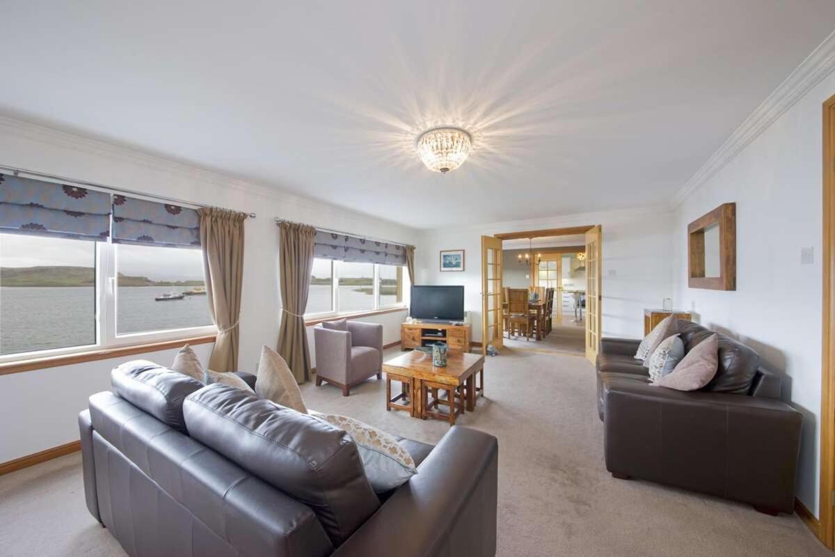 Esplanade Court Holiday Apartments 오반 외부 사진